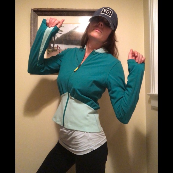 lululemon athletica Jackets & Blazers - Lululemon jacket size 8